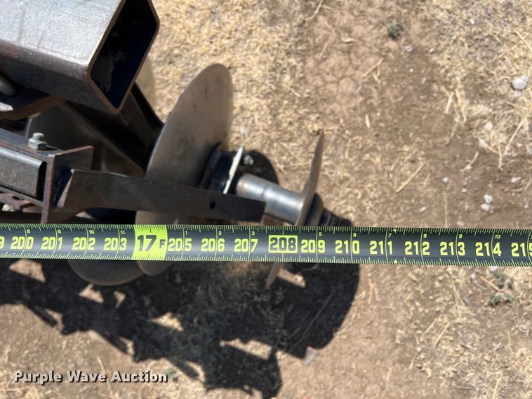 image for item IG9381 John Deere 650  tandem disk