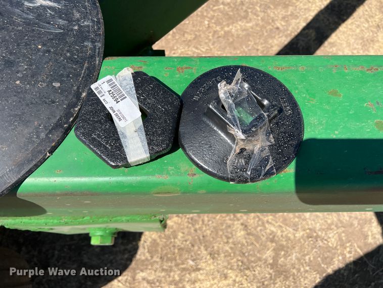 image for item IG9381 John Deere 650  tandem disk