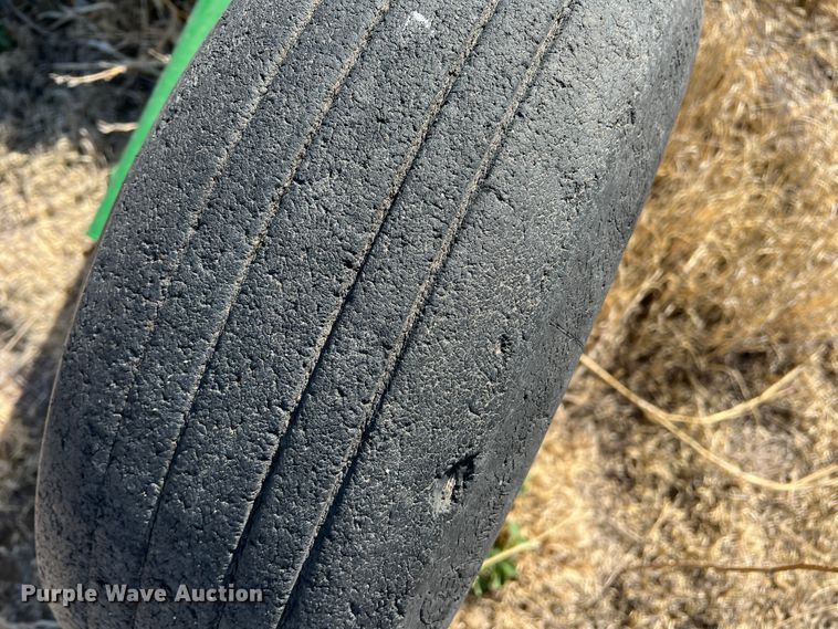 image for item IG9394 John Deere 2018  batwing rotary mower