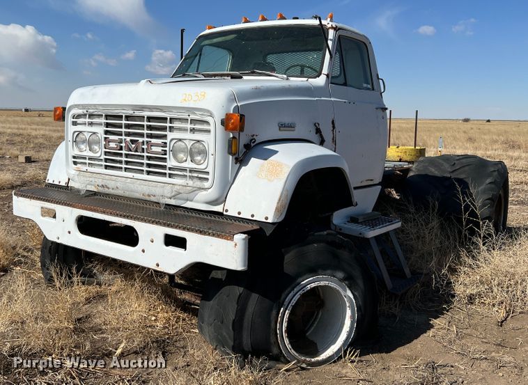 image for item IG9397 GMC  applicator truck cab and chassis