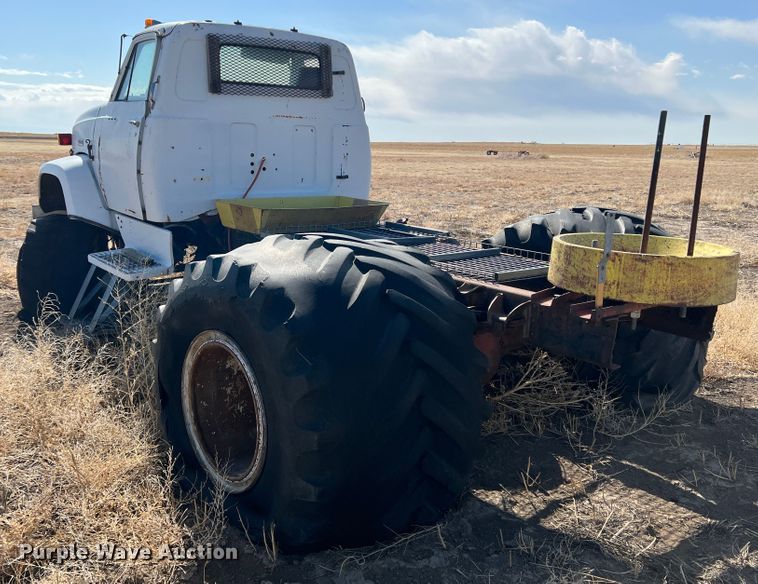 image for item IG9397 GMC  applicator truck cab and chassis