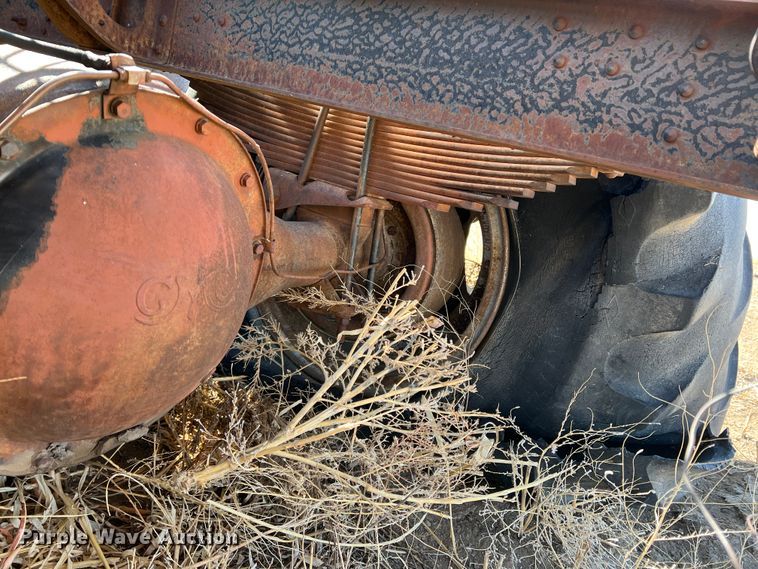 image for item IG9397 GMC  applicator truck cab and chassis