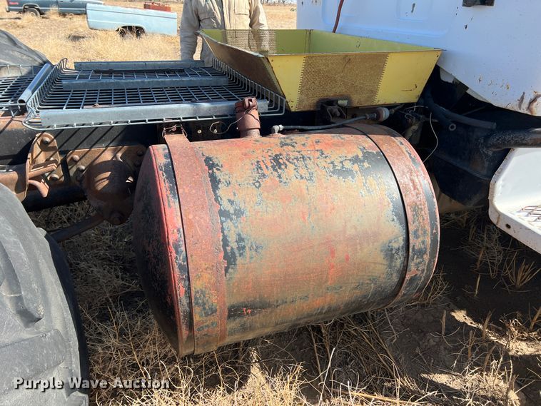 image for item IG9397 GMC  applicator truck cab and chassis