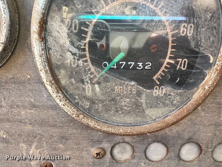 image for item IG9397 GMC  applicator truck cab and chassis