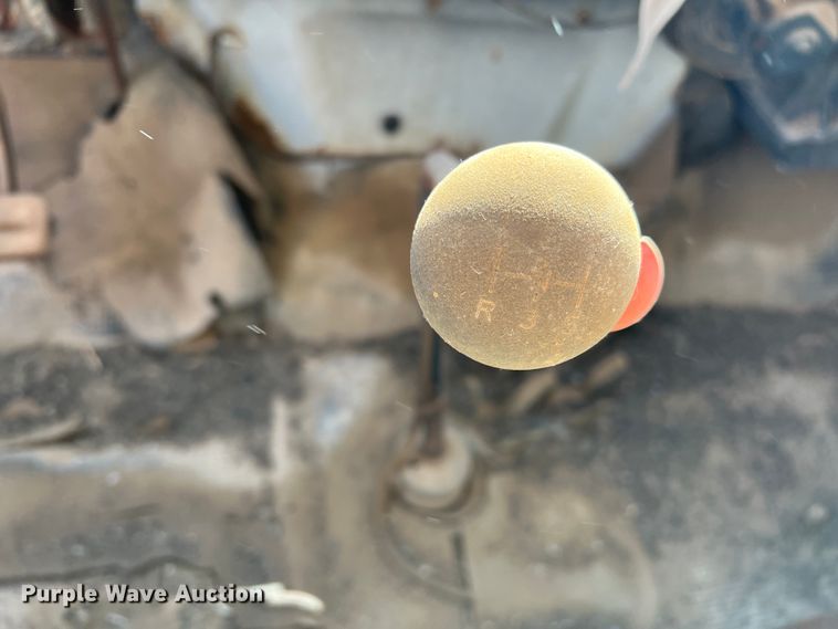 image for item IG9397 GMC  applicator truck cab and chassis