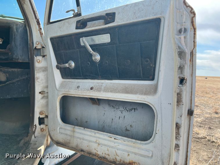 image for item IG9397 GMC  applicator truck cab and chassis