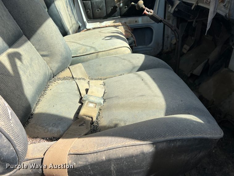 image for item IG9397 GMC  applicator truck cab and chassis