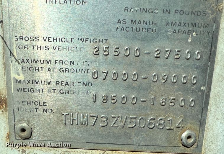 image for item IG9397 GMC  applicator truck cab and chassis