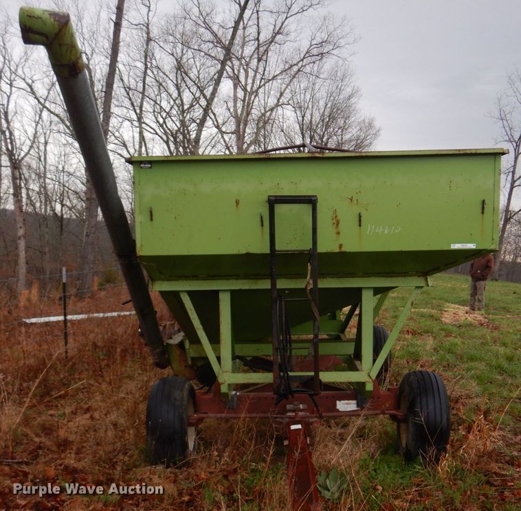 image for item IM9709 Parker 2500  gravity wagon