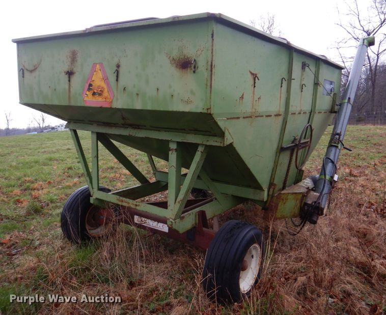 image for item IM9709 Parker 2500  gravity wagon