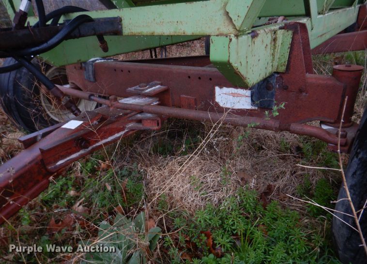 image for item IM9709 Parker 2500  gravity wagon