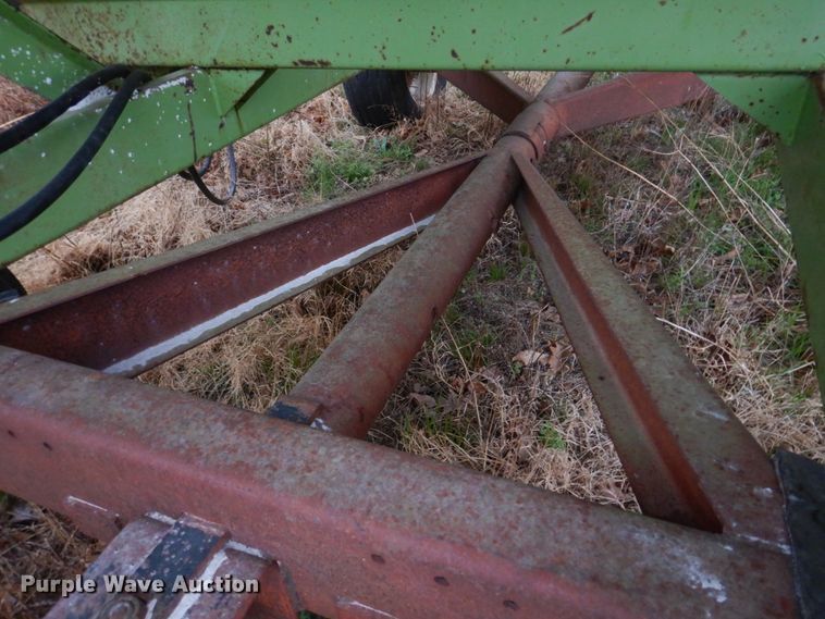 image for item IM9709 Parker 2500  gravity wagon