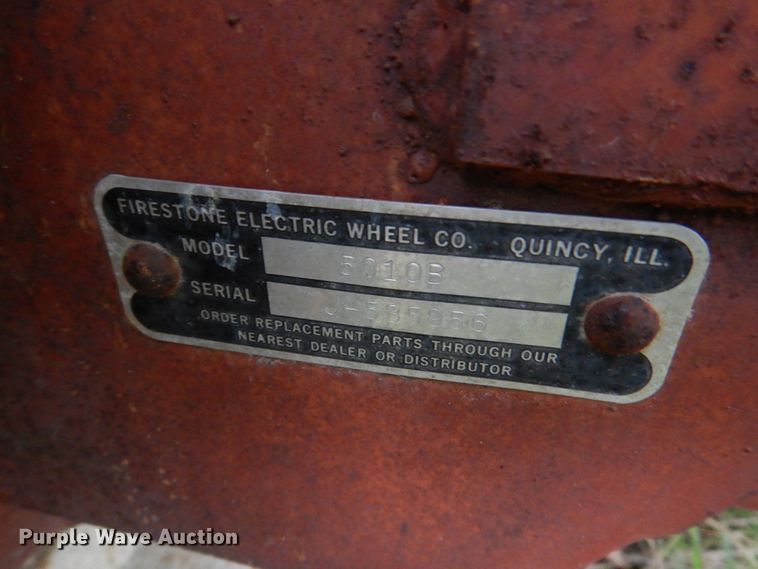 image for item IM9709 Parker 2500  gravity wagon