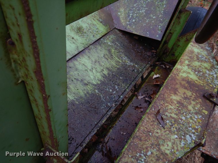 image for item IM9709 Parker 2500  gravity wagon