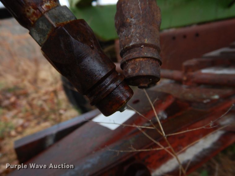 image for item IM9709 Parker 2500  gravity wagon