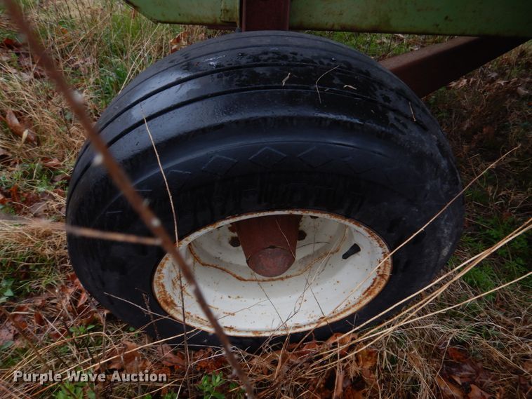 image for item IM9709 Parker 2500  gravity wagon