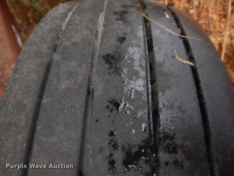 image for item IM9709 Parker 2500  gravity wagon