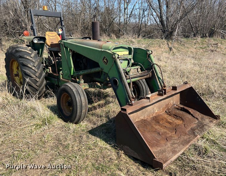 image for item JH9227 John Deere 2640  tractor