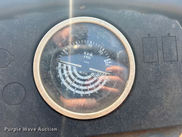 image for item JH9227 John Deere 2640  tractor