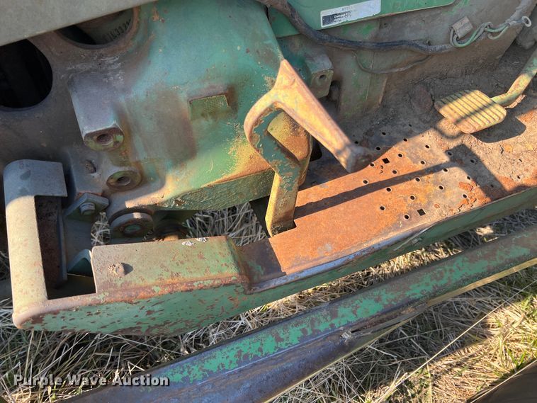 image for item JH9227 John Deere 2640  tractor