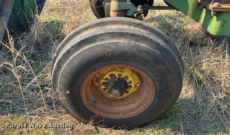 image for item JH9227 John Deere 2640  tractor