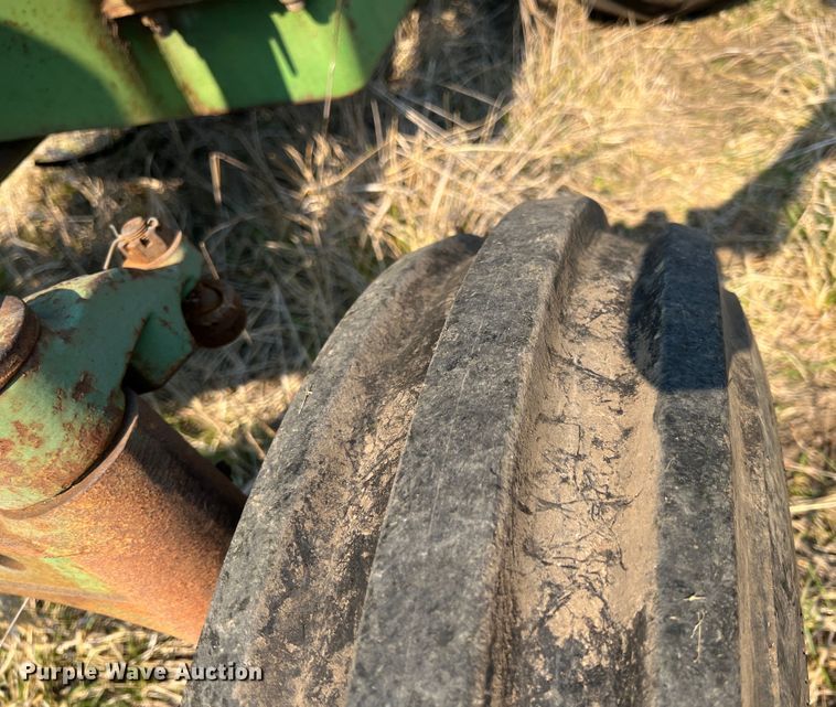 image for item JH9227 John Deere 2640  tractor