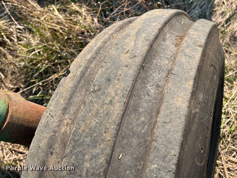 image for item JH9227 John Deere 2640  tractor