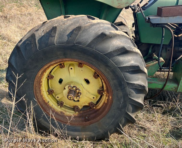 image for item JH9227 John Deere 2640  tractor