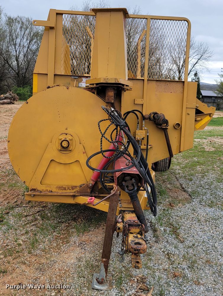 image for item JL9650 HayBuster 2564  bale processor