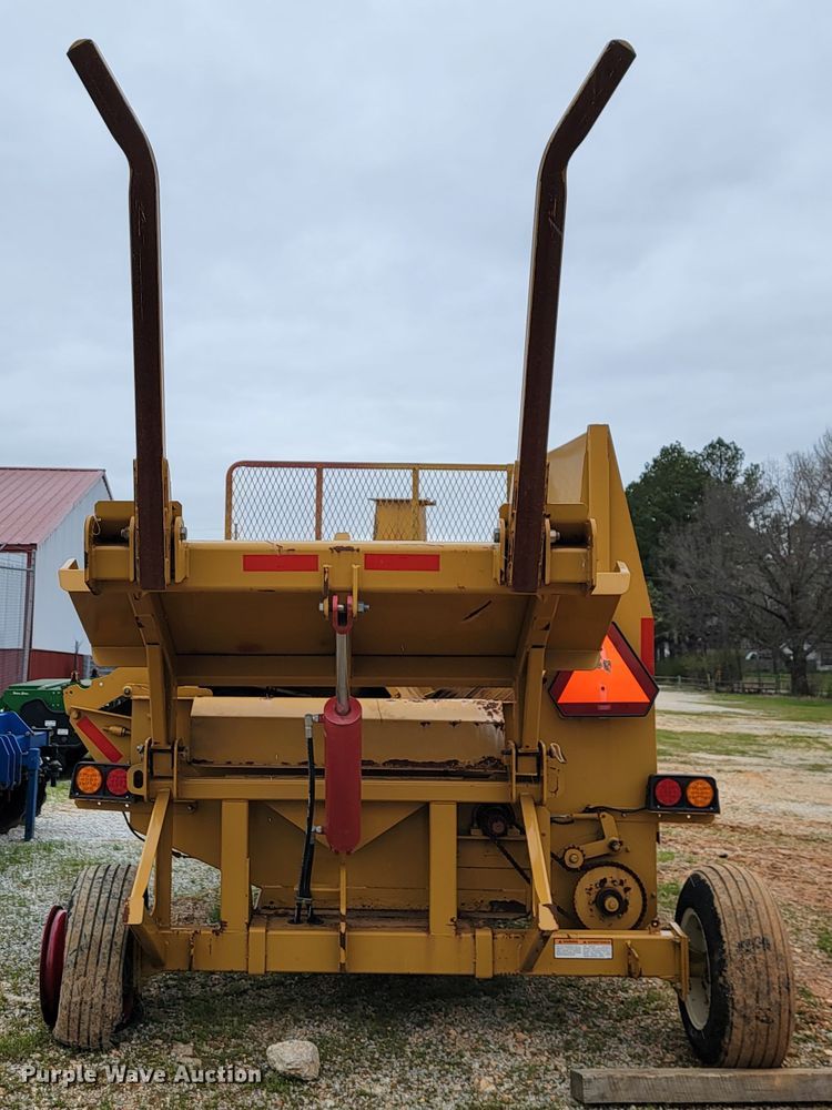 image for item JL9650 HayBuster 2564  bale processor