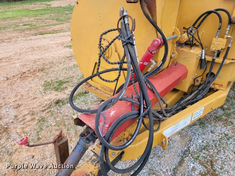 image for item JL9650 HayBuster 2564  bale processor