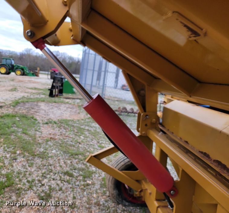 image for item JL9650 HayBuster 2564  bale processor