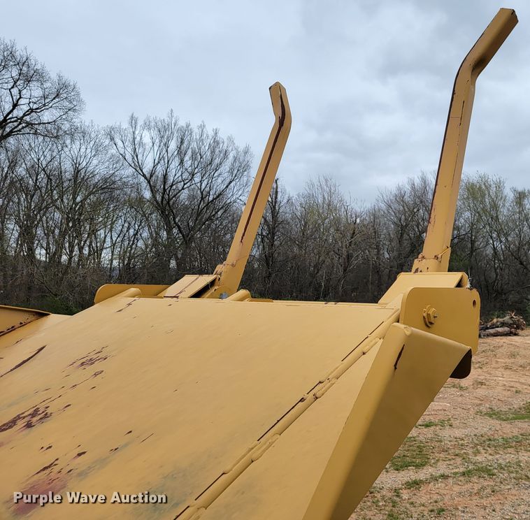 image for item JL9650 HayBuster 2564  bale processor