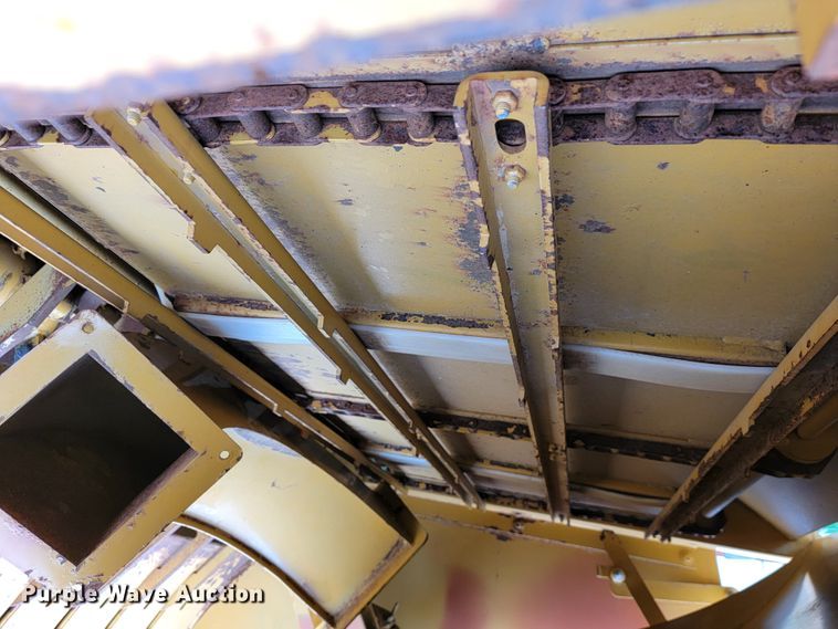 image for item JL9650 HayBuster 2564  bale processor