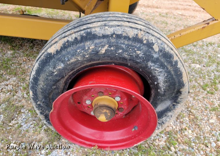 image for item JL9650 HayBuster 2564  bale processor