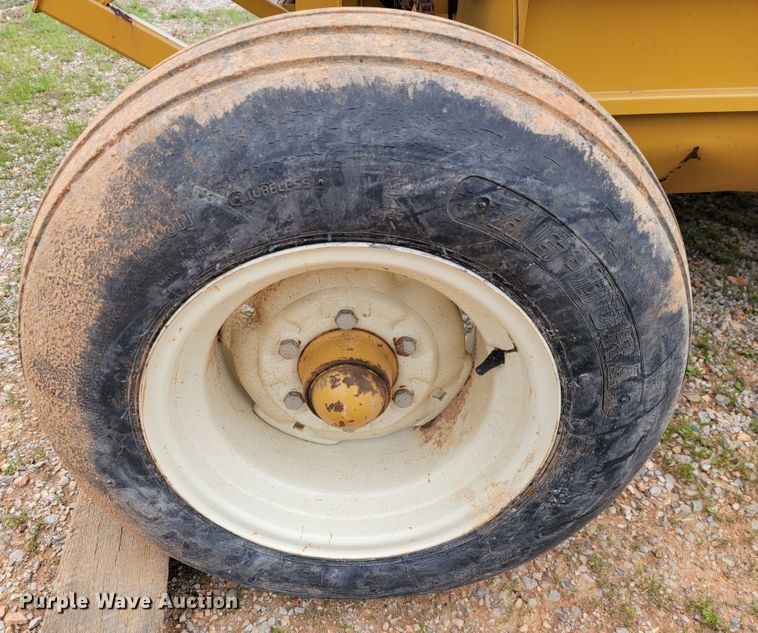 image for item JL9650 HayBuster 2564  bale processor