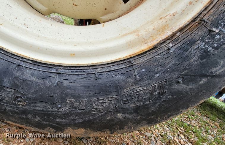 image for item JL9650 HayBuster 2564  bale processor