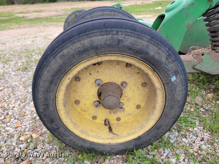 image for item JL9651 John Deere HX15  batwing rotary mower