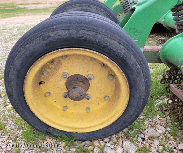 image for item JL9651 John Deere HX15  batwing rotary mower