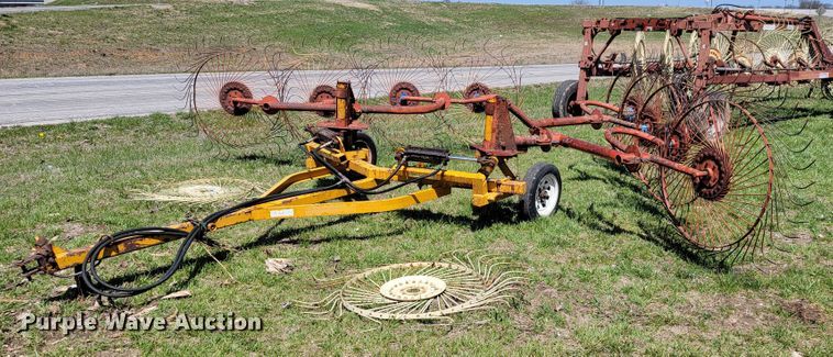 image for item JL9674 Tonutti  hay rake