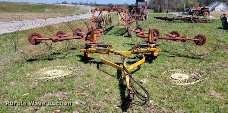 image for item JL9674 Tonutti  hay rake