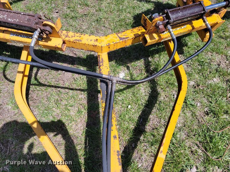 image for item JL9674 Tonutti  hay rake