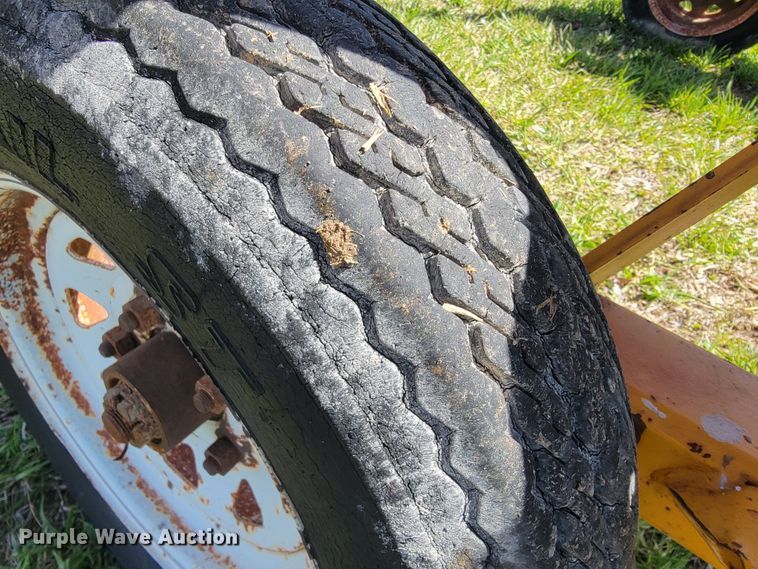 image for item JL9674 Tonutti  hay rake