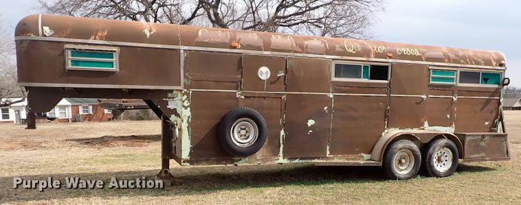 image for item JO9652 WW  livestock trailer