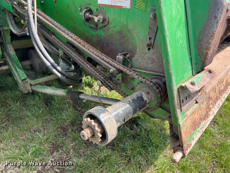 image for item JQ9043 1990 John Deere 9500  combine