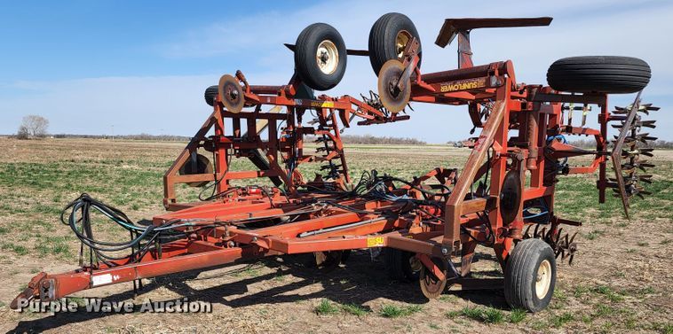 image for item KC9527 Sunflower 3371-33  sweep plow