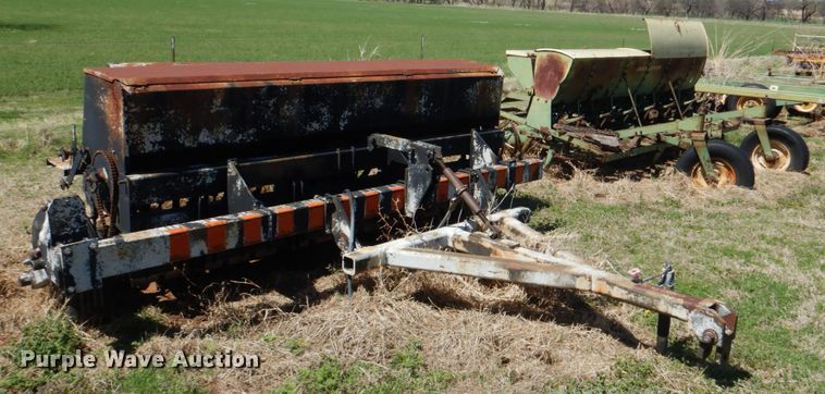 image for item KP9239 (3) grain drills