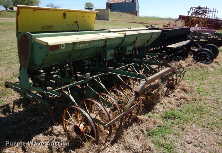 image for item KP9239 (3) grain drills