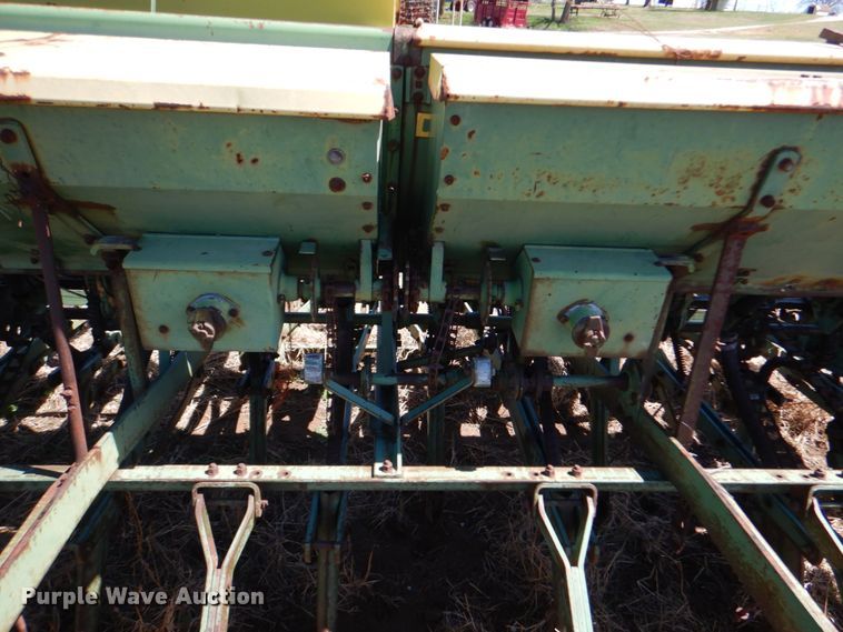 image for item KP9239 (3) grain drills
