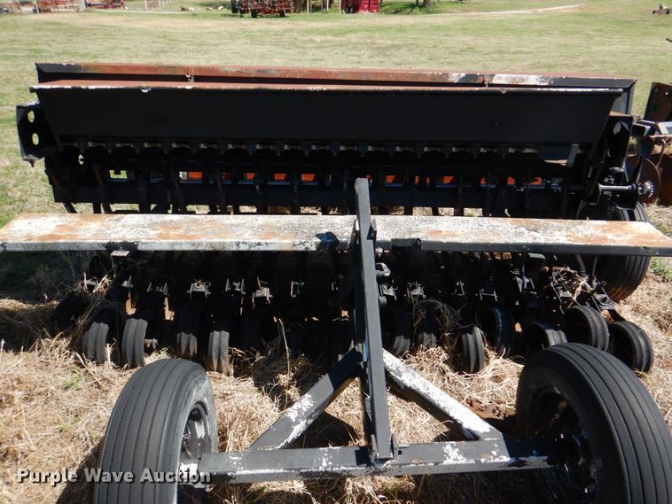 image for item KP9239 (3) grain drills